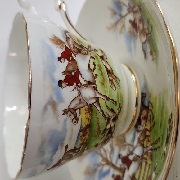 JACKSON & GOSLING GROSVENOR TEACUP AND SAUCER, HUNTING SCENE - Picture 5 of 9